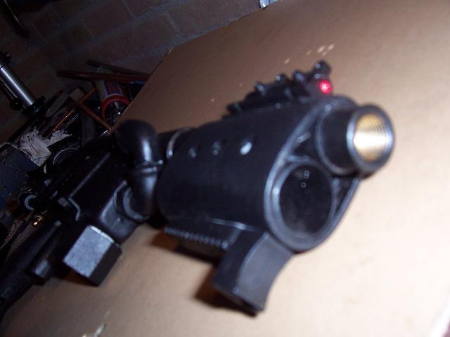 Look from the front.Notice the lasersight..hehehe.<br />The nozzle is threaded to 3/8 to later attach a silencer.<br />I love the &amp;quot;SWAT&amp;quot; look...