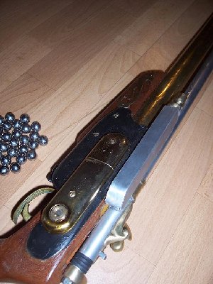 magazineshatterhand 002.JPG (134.71 KiB) Viewed 5113 times A little peek from a different angle.<br />Tried to keep it as low profile as possible.It might need a small brass ornament to &quot; break&quot; the squared look though.<br />You can see a small portion of the hammer over on the right side..I can now cock it and work the bolt in a single move..and get up to 6 shots in a short timeframe.