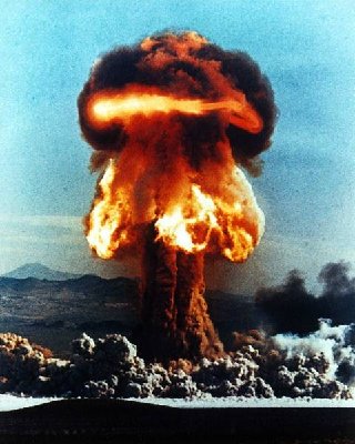 nuclear-mushroom-cloud-5.jpg