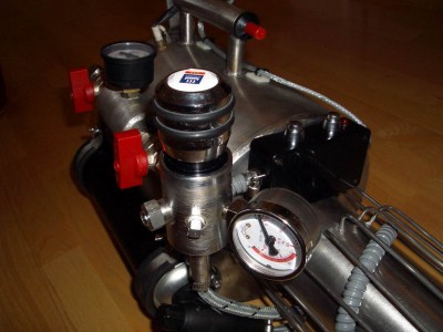 gas meter, with regulator, plus controlbox for ventilator and laser