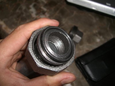 modified the stock union, I just took the  1'' pvc union oring and put it on this one. Hey theres no price tag on it:P